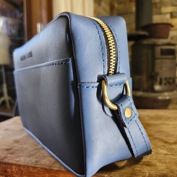 Portland Leather Large Camera Bag Purse Unicorn Smooth Indigo Blue Gray - Picture 5 of 11